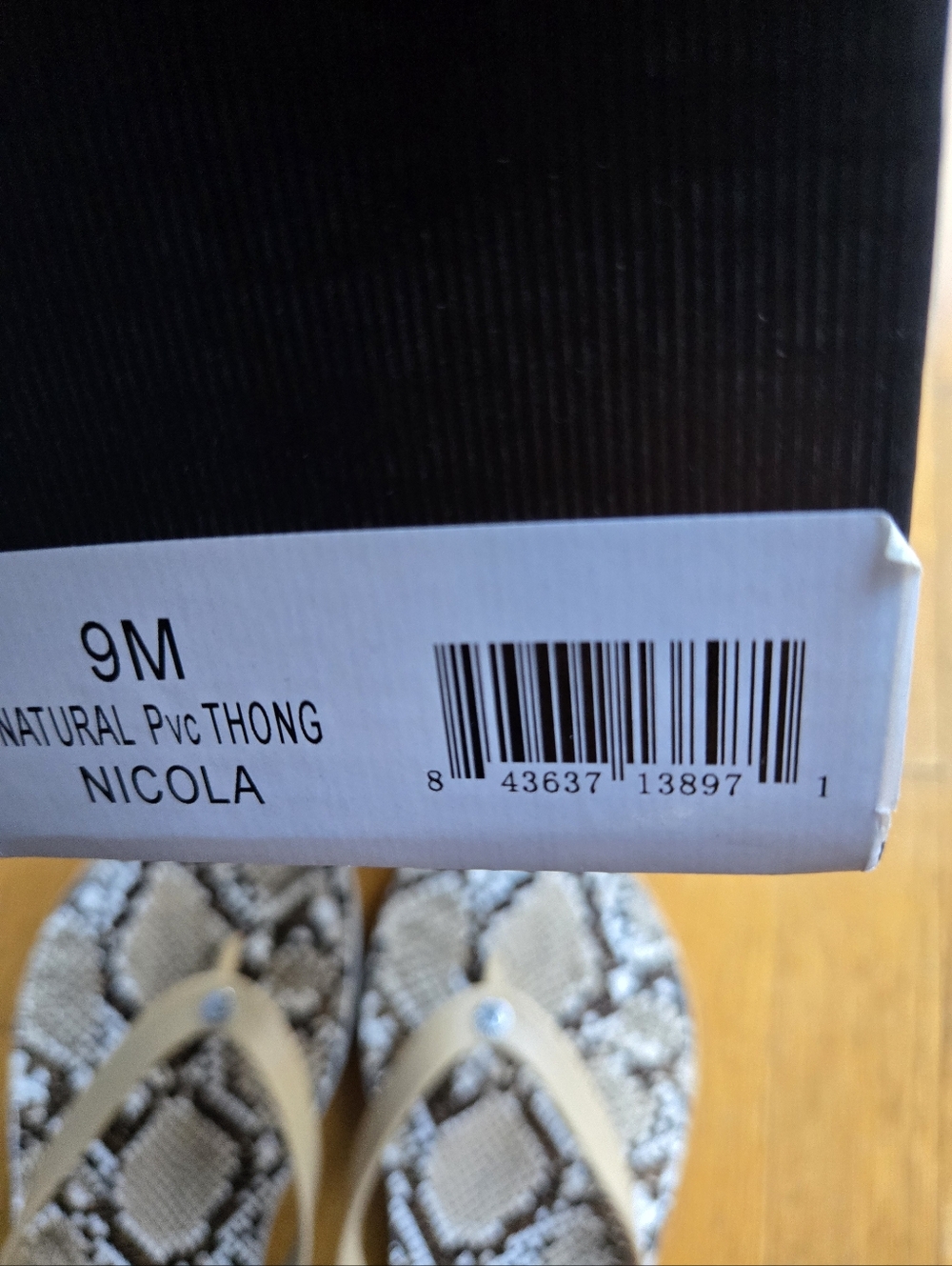 J Slides Python Print Flip Flops - Picture 2 of 5